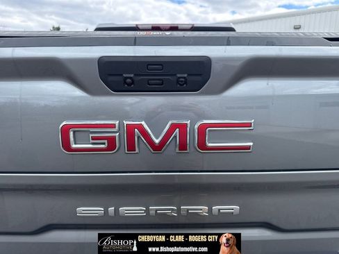Used 2021 GMC Sierra 1500 AT4 w/ AT4 Value Package AWD/4WD image 16