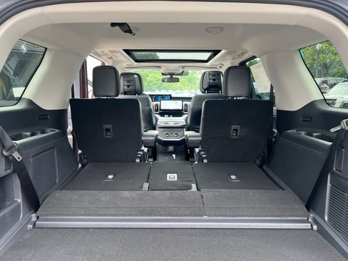 New 2027 Ford Expedition Platinum w/ Driver's Package AWD/4WD image 11