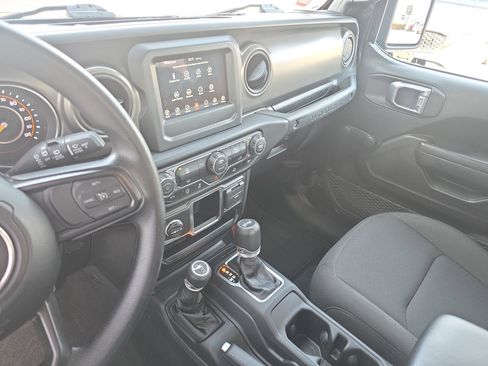 Used 2023 Jeep Wrangler Sport image 23