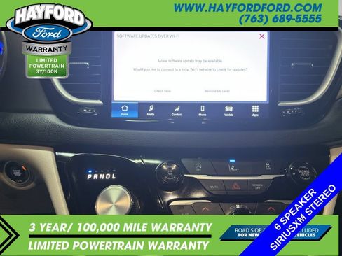 Used 2022 Chrysler Pacifica Touring-L FWD image 18