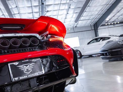 Used 2021 McLaren 765LT image 24