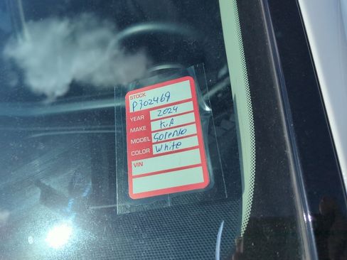 Certified 2024 Kia Sorento EX image 6