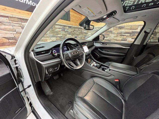 Used 2022 Jeep Grand Cherokee Limited AWD/4WD image 35