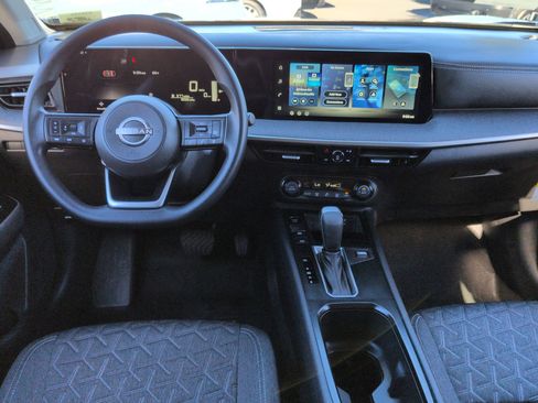 Certified 2026 Nissan Kicks SV image 13