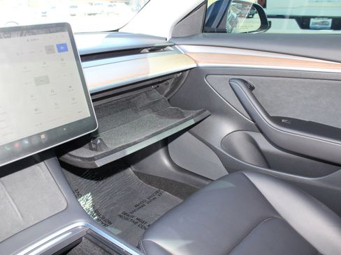 Used 2021 Tesla Model 3 Performance image 47