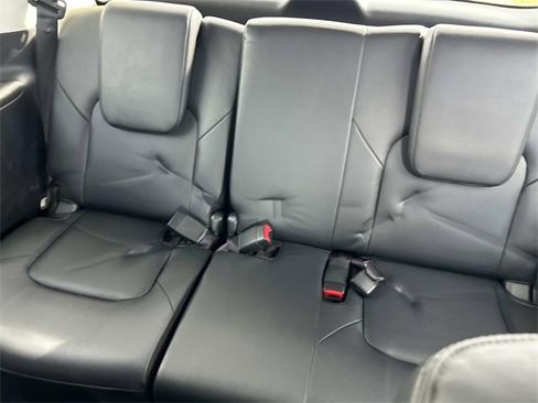 Used 2024 Nissan Armada Platinum w/ Captain's Chairs Package image 25