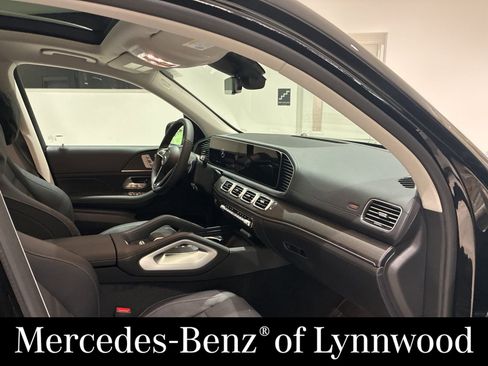 New 2026 Mercedes-Benz GLS 450 4MATIC image 13