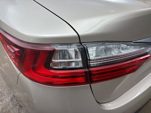 Used 2017 Lexus ES 350 image 22