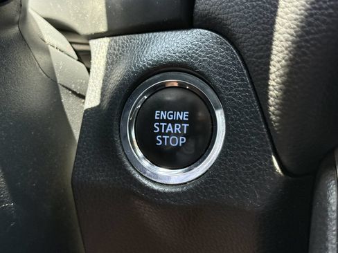 Used 2021 Toyota RAV4 XLE FWD image 23