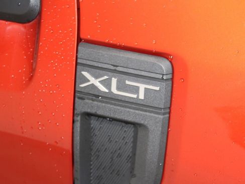 Used 2024 Ford Maverick XLT w/ XLT Luxury Package image 12