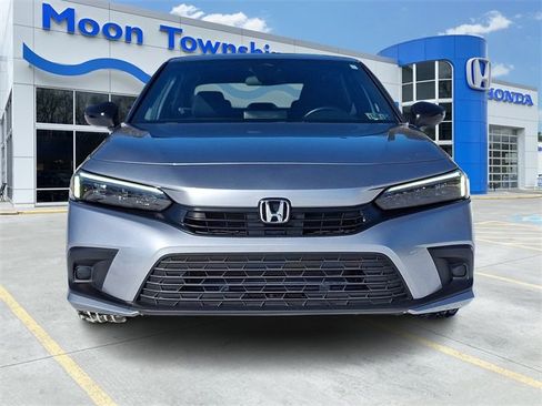 Used 2023 Honda Civic Sport image 2