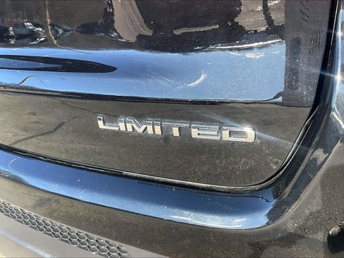 Used 2022 Jeep Compass Limited image 27