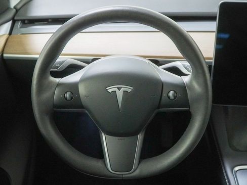 Used 2023 Tesla Model Y Long Range image 25