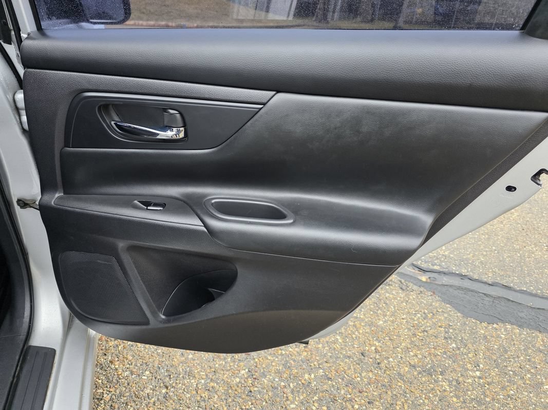 Used 2016 Nissan Altima 2.5 S w/ Power Driver Seat Package FWD image 19