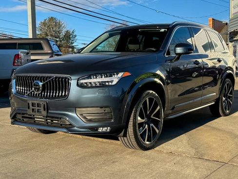 Used 2022 Volvo XC90 T6 Momentum w/ Advanced Package AWD/4WD image 7