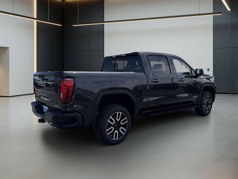 Certified 2022 GMC Sierra 1500 AT4 w/ AT4 Premium Package AWD/4WD image 6