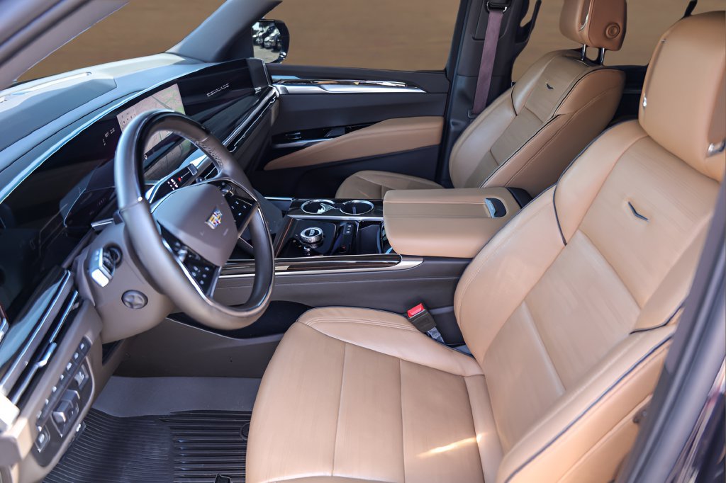 Certified 2025 Cadillac Escalade Premium Luxury w/ Touring Package AWD/4WD image 9