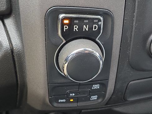 Used 2019 RAM 1500 Express AWD/4WD image 17