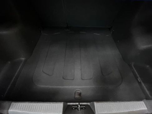 Used 2019 Chevrolet Sonic LT w/ Convenience Package image 15