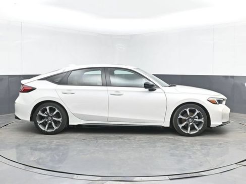 Used 2025 Honda Civic Sport Touring image 11