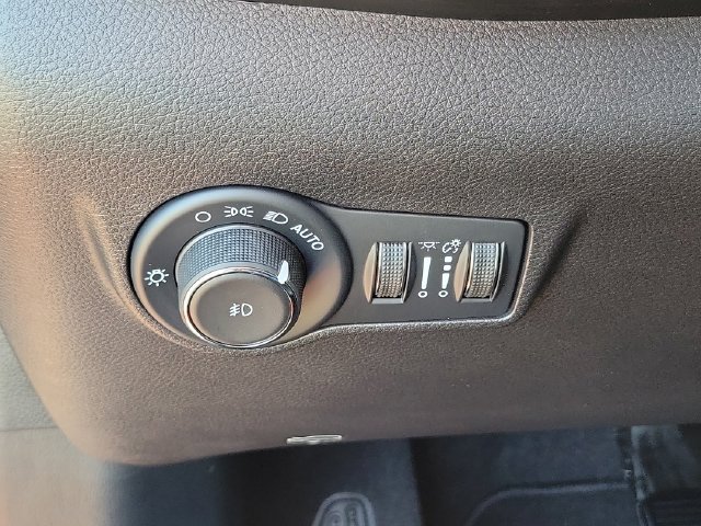 Certified 2025 Jeep Compass Limited w/ High Altitude Package AWD/4WD image 20