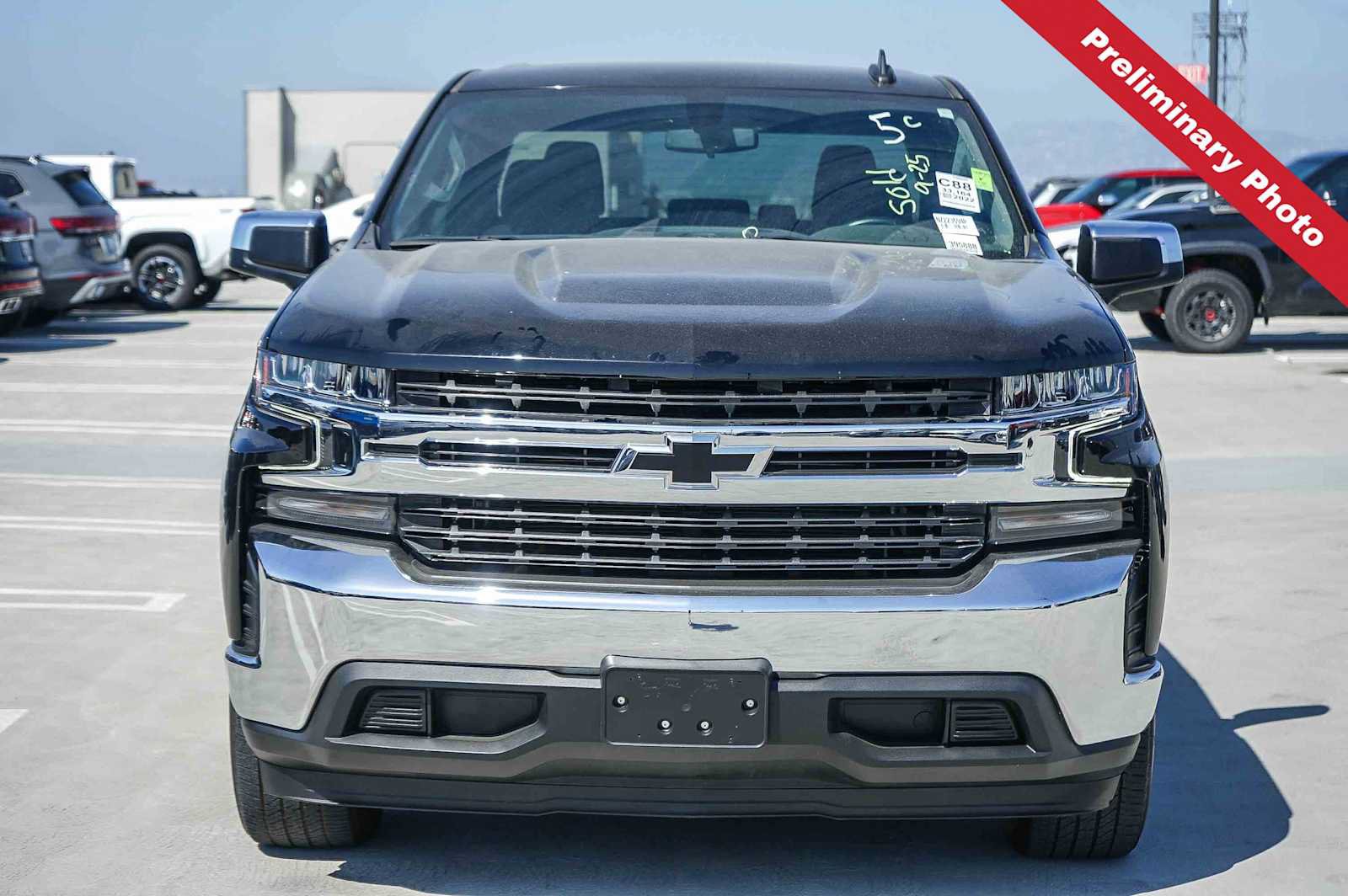 Used 2022 Chevrolet Silverado 1500 LT w/ Bed Protection Package RWD image 2