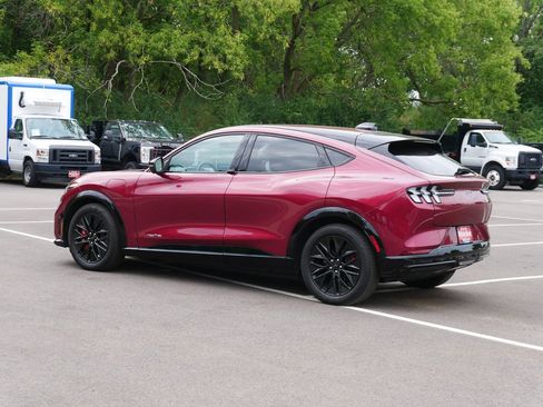 Used 2025 Ford Mustang Mach-E Premium w/ Sport Appearance Package AWD/4WD image 7
