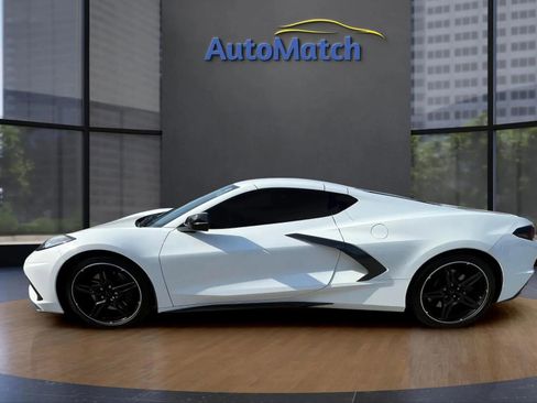 Used 2023 Chevrolet Corvette Stingray w/ Z51 Performance Package image 4
