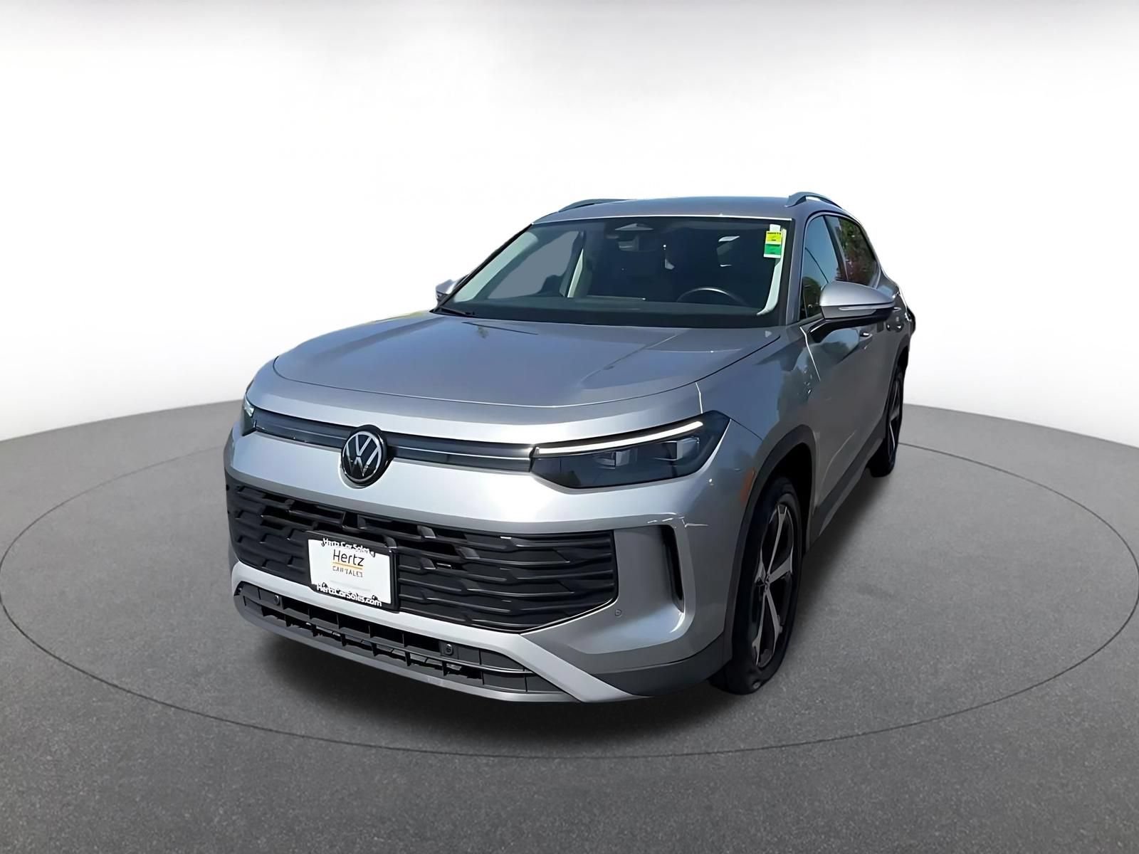 Used 2026 Volkswagen Tiguan SE AWD/4WD image 6