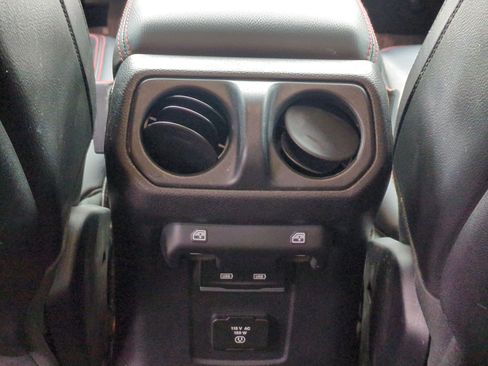 Used 2021 Jeep Wrangler Unlimited Rubicon image 25