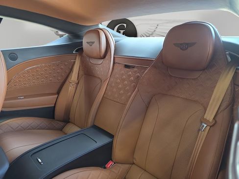 Used 2020 Bentley Continental GT image 13