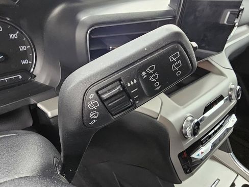 Used 2023 Ford Explorer XLT w/ Equipment Group 202A AWD/4WD image 33