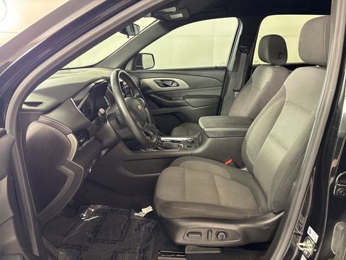 Used 2023 Chevrolet Traverse LT FWD image 32