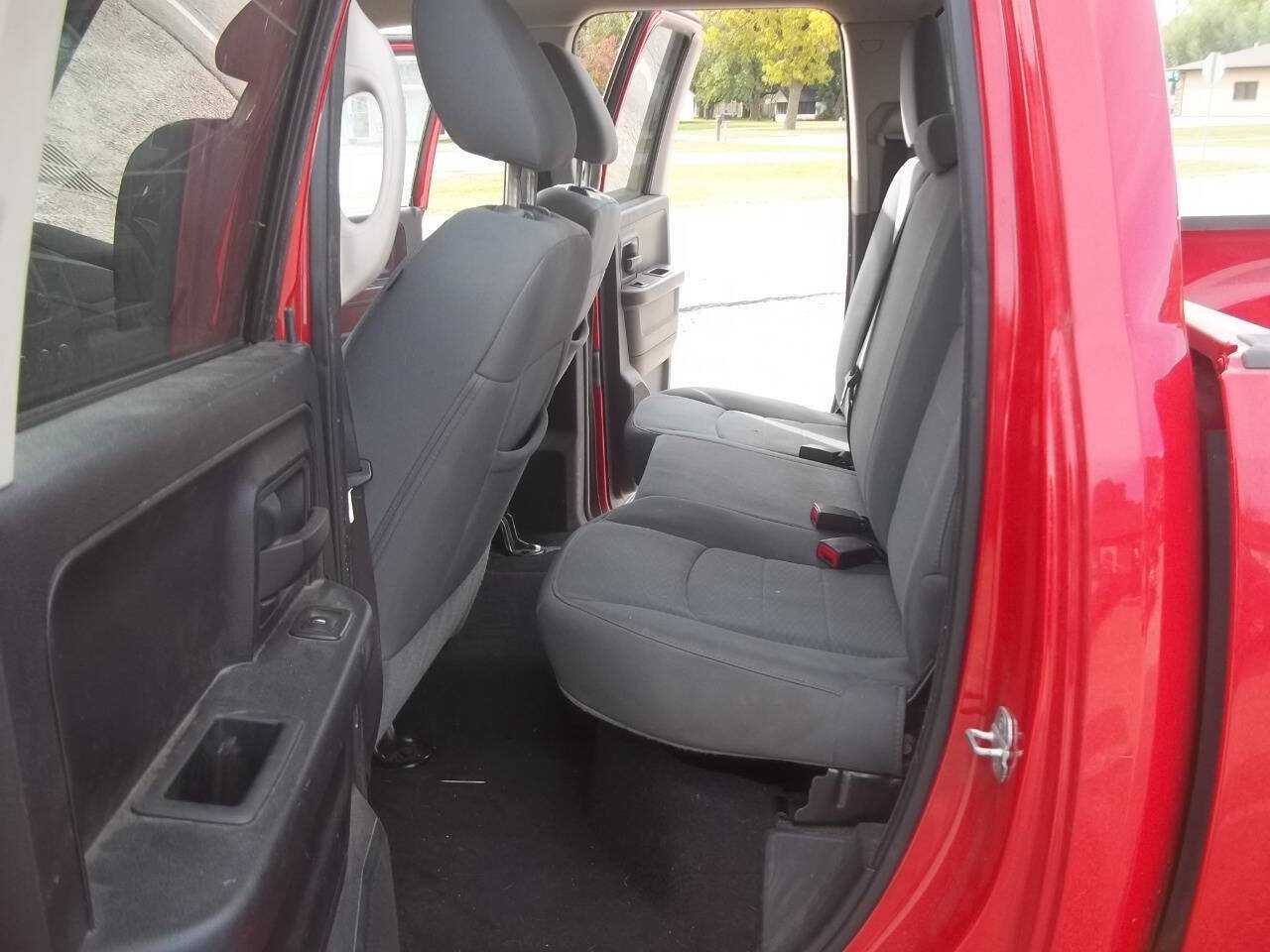 Used 2013 RAM 1500 Express RWD image 13