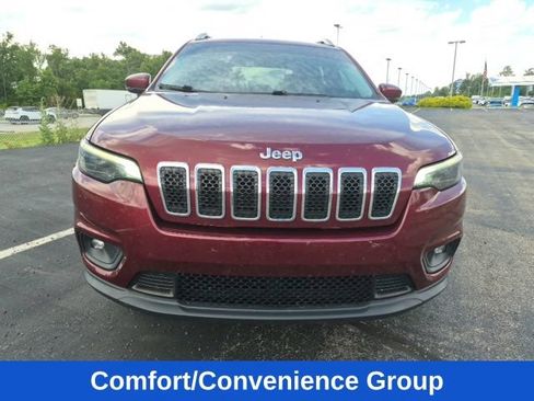 Used 2019 Jeep Cherokee Latitude Plus w/ Comfort/Convenience Group AWD/4WD image 3