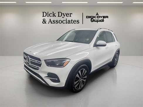 Used 2025 Mercedes-Benz GLE 350 4MATIC image 3