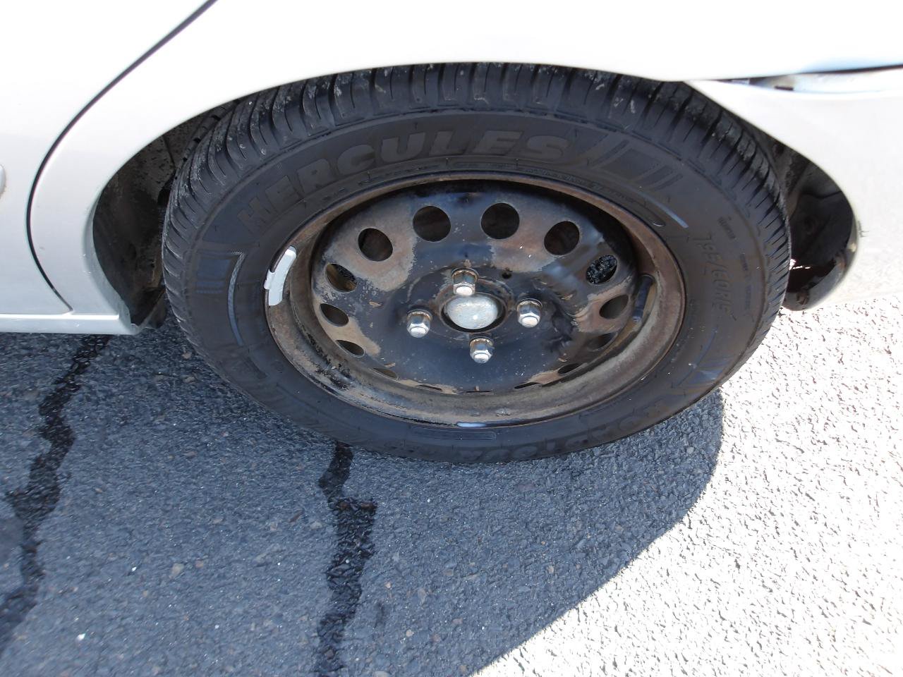 Used 2005 Hyundai Elantra GLS FWD image 20