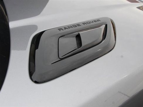 Used 2021 Land Rover Range Rover Sport HSE Silver Edition image 43