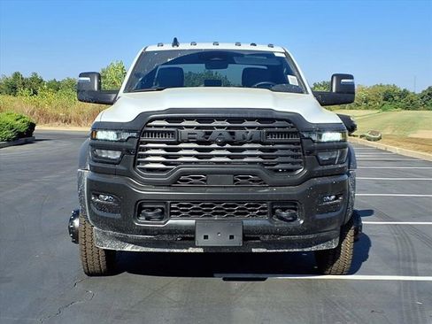 New 2026 RAM 5500 Tradesman image 20