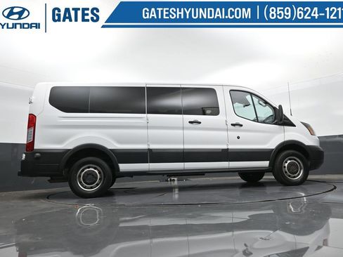 Used 2016 Ford Transit 350 XL image 32