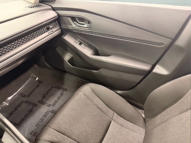 Certified 2025 Honda Accord SE image 24