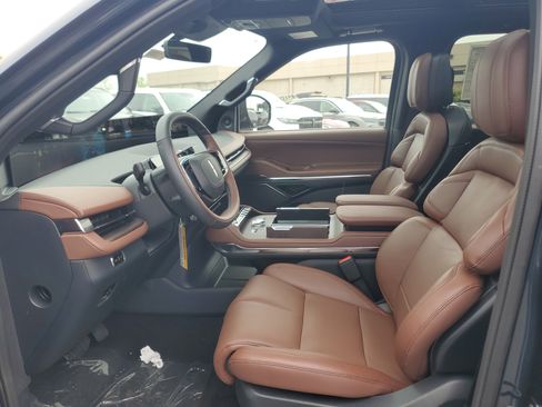 New 2026 Lincoln Navigator L Reserve AWD/4WD image 12