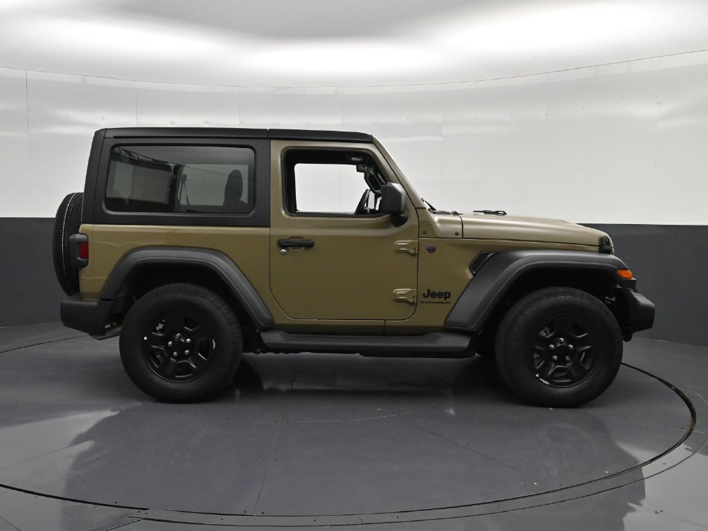 Used 2026 Jeep Wrangler Sport AWD/4WD image 4