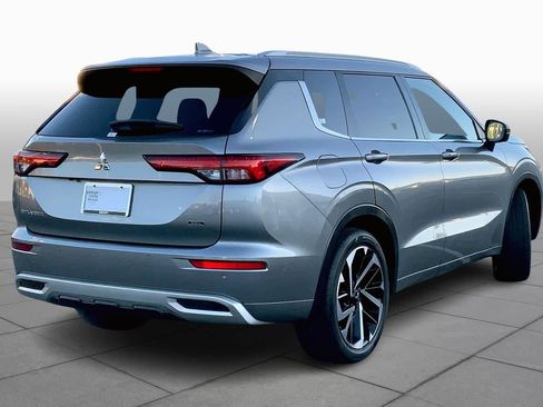 Used 2022 Mitsubishi Outlander SEL image 13