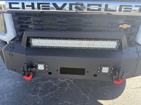 Used 2022 Chevrolet Silverado 2500 LT w/ Fleet Comfort Package image 11