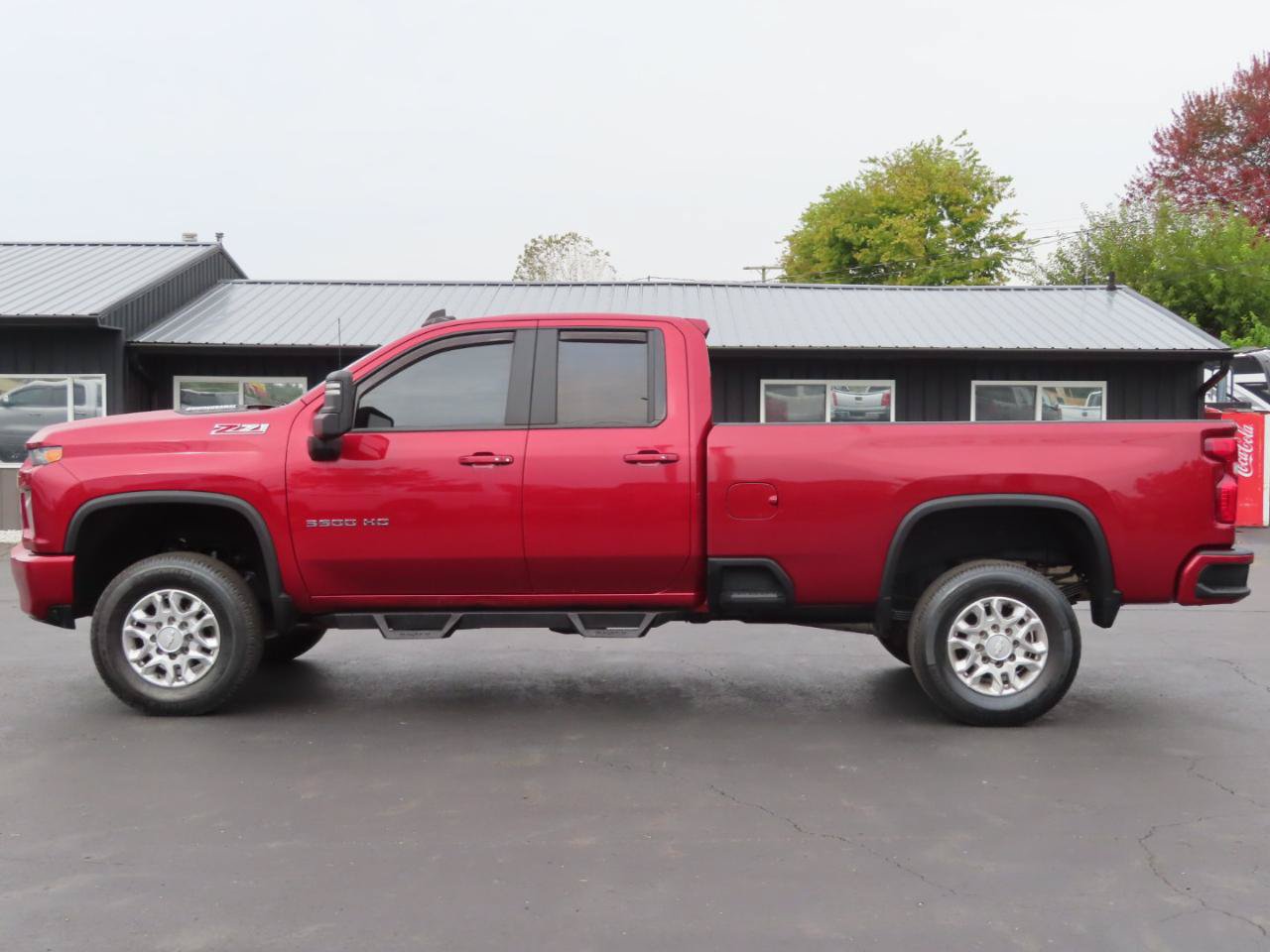 Used 2020 Chevrolet Silverado 3500 LT w/ Convenience Package AWD/4WD image 3