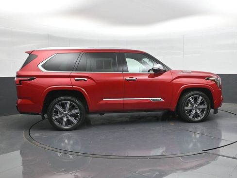 Used 2023 Toyota Sequoia Capstone image 3