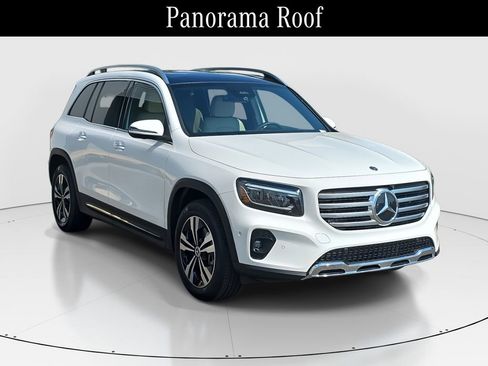 Certified 2025 Mercedes-Benz GLB 250 image 3