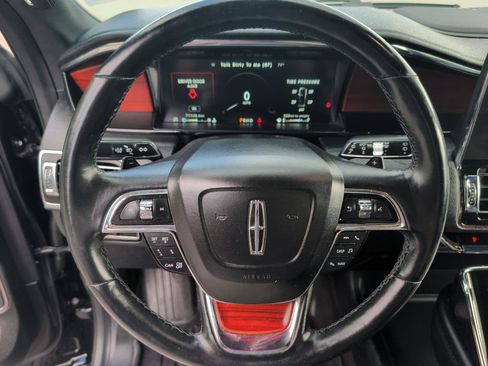 Used 2021 Lincoln Navigator Reserve AWD/4WD image 18