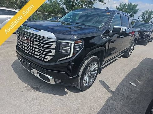 Used 2023 GMC Sierra 1500 Denali w/ Technology Package AWD/4WD image 1